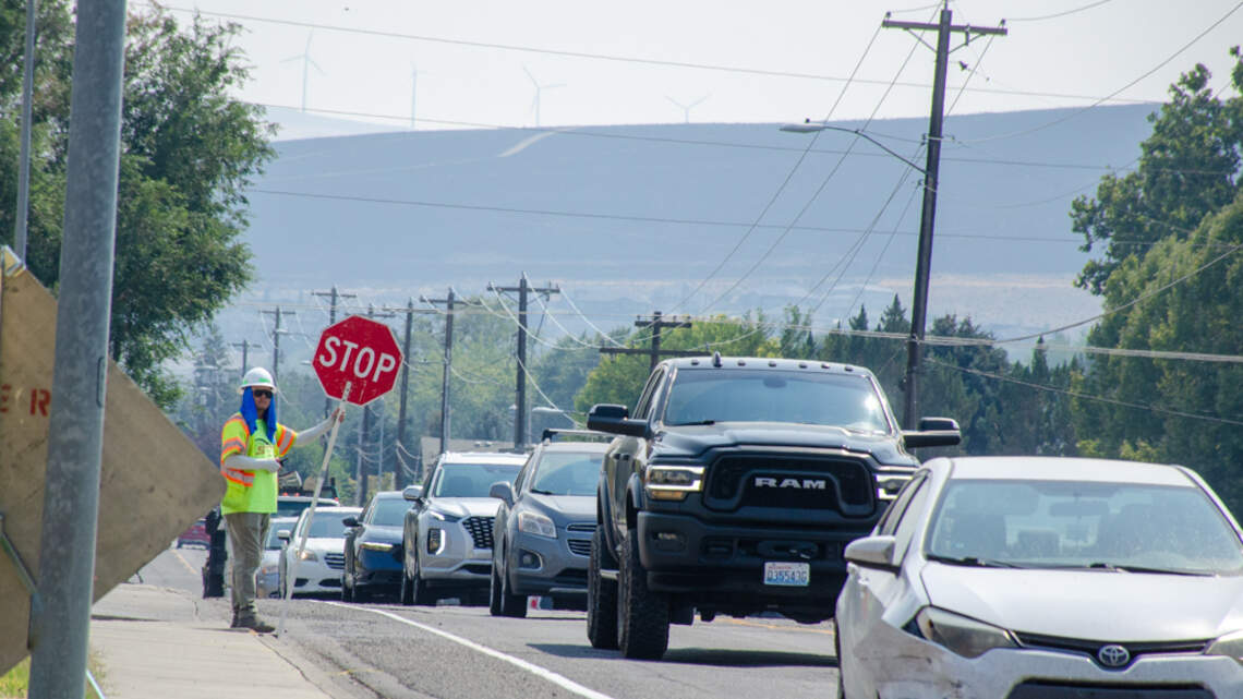 Busy Tri-City intersection closed to early morning commuters for 2 weeks