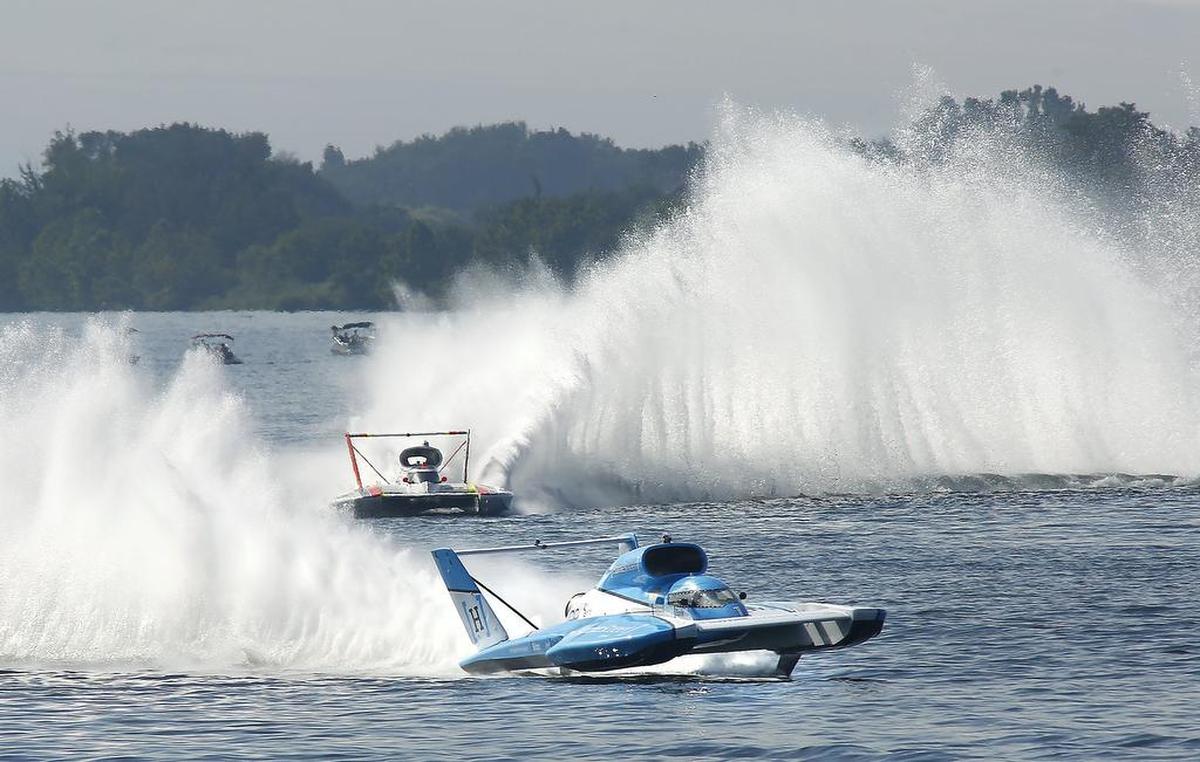 July 29, 2018 - Jimmy Shane in the U-1 HomeStreet Bank unlimited hydroplane flies to victory in heat 2B Saturday in front of Andrew Tate in the U-9 Les Schwab tire unlimited hydroplane Saturday afternoon in the Columbia River.