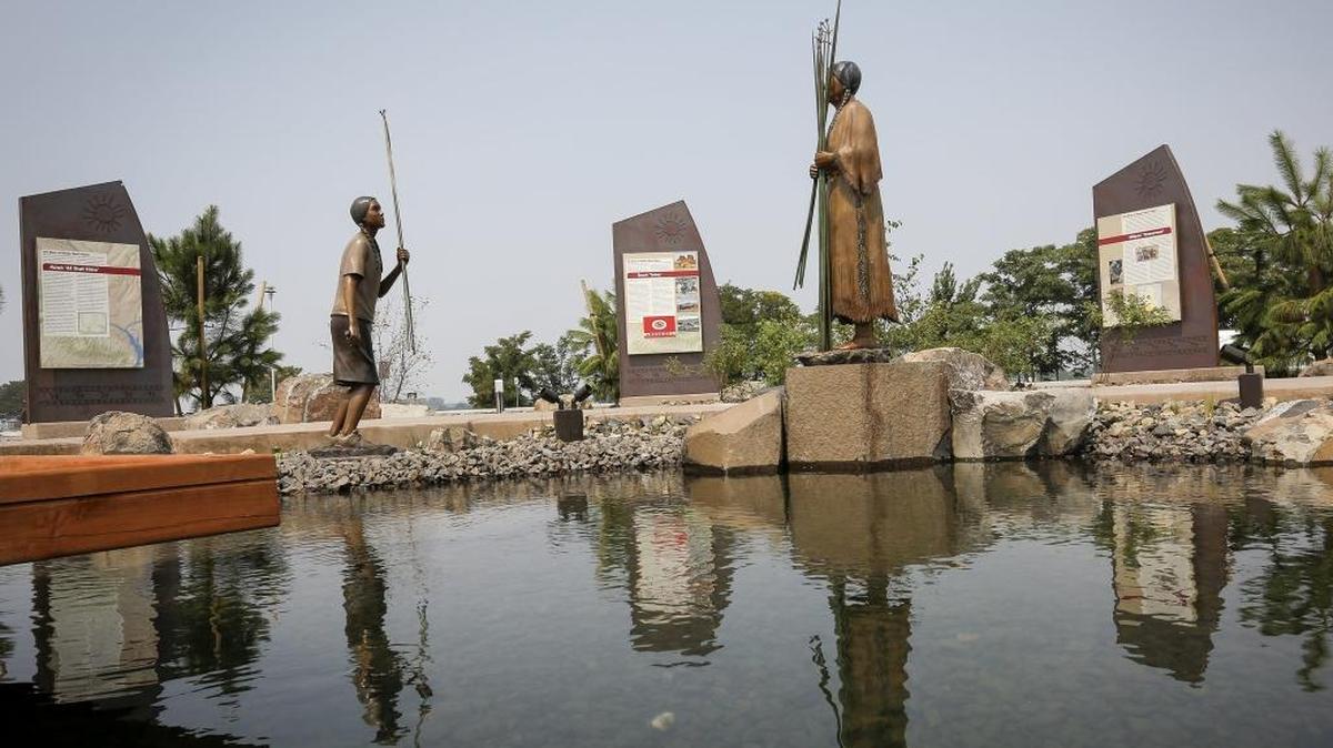 The Port of Kennewick and the Confederated Tribes of the Umatilla Indian Reservation are dedicating this new art piece on Clover Island at 10:30 a.m. Friday . “Wiyákuktpa,” or the Gathering Place, includes two bronze sculptures at a small pond by the marina and is designed to share tribal history, culture and tradition of gathering tule reeds in the area now known as Clover Island.