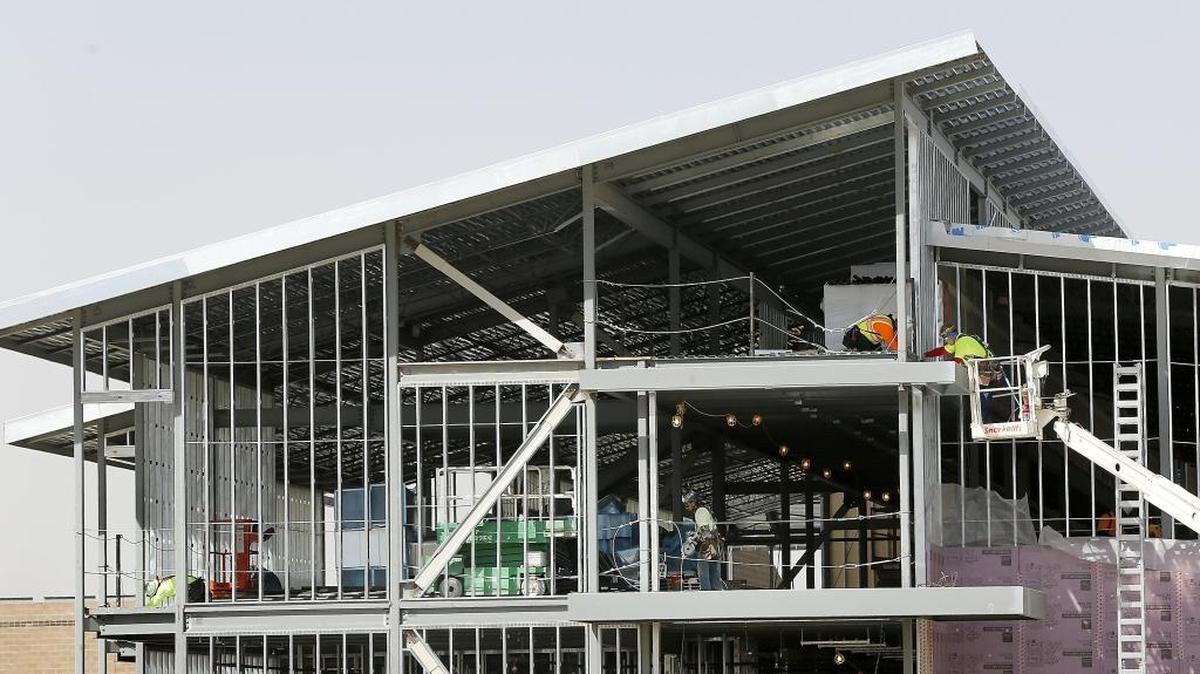 Construction work continues on the new middle school near the intersection of Keene Road and Belmont Boulevard in West Richland. The school, scheduled to open in August 2017, will house 800 students. The Richland School District seeks two professionals from STEAM-related industries (science, technology, engineering, arts and mathematics) to help with planning for the school. Contact Andre Hargunani for more info at 509-967-6217.