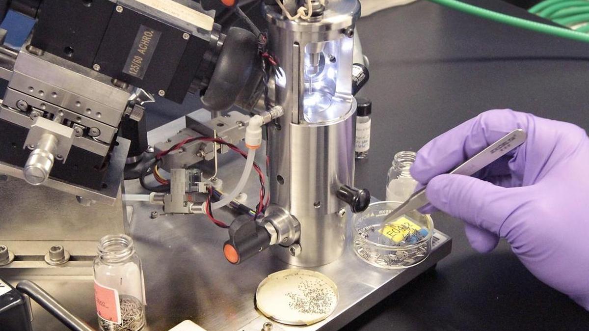 The medical isotope company IsoRay Medical of Richland has reached a tentative settlement in a class action lawsuit filed in federal court.