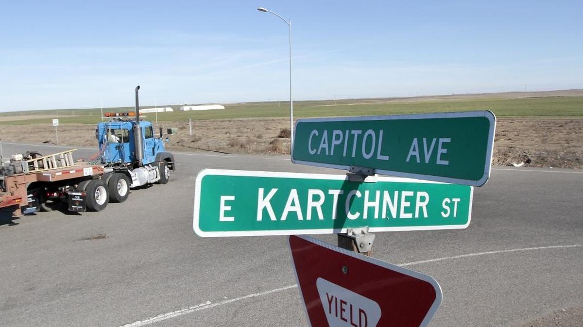 Memphis, Tenn.-based AutoZone Inc. will build a 443,819-square-foot distribution center and truck maintenance yard at 3733 Capitol Ave. near the King City Truck Stop. It will employ 200 people when fully operational. Incentives from the state are close to $3 million.