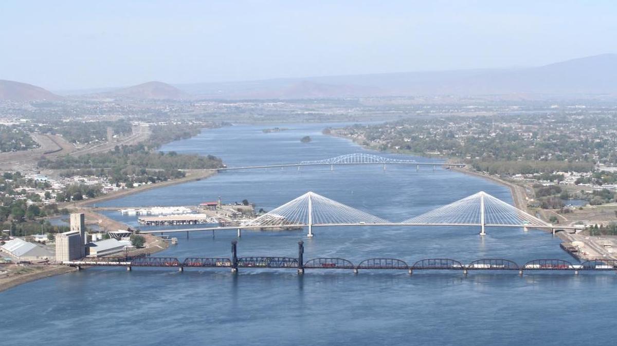 The Army released its report to Congress on how it acquired miles of Columbia River shoreline this month, three months late. Advocates for returning control to local government call the report incomplete.