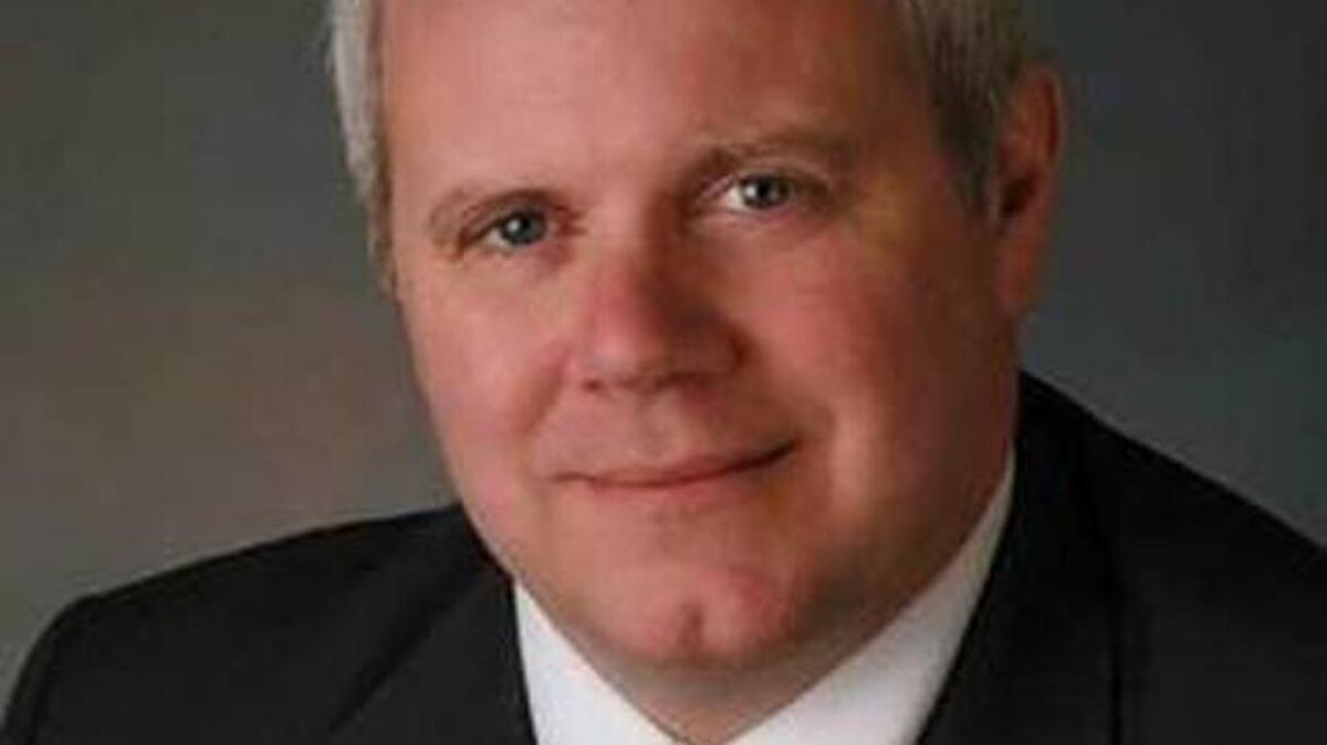 Benton County Treasurer Duane Davidson has resigned in order to take office as Washington State Treasurer. The Benton County Republican Party is accepting applications for appointment to the post.