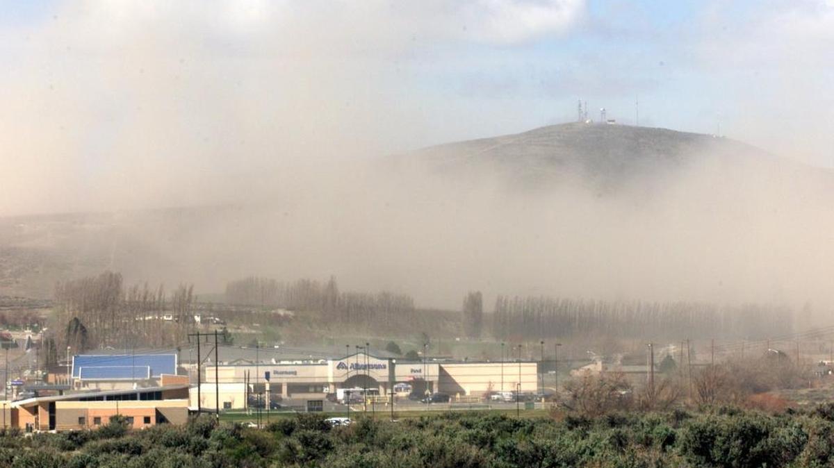 Areas of blowing dust are forecast for the Tri-Cities this week by the National Weather Service.