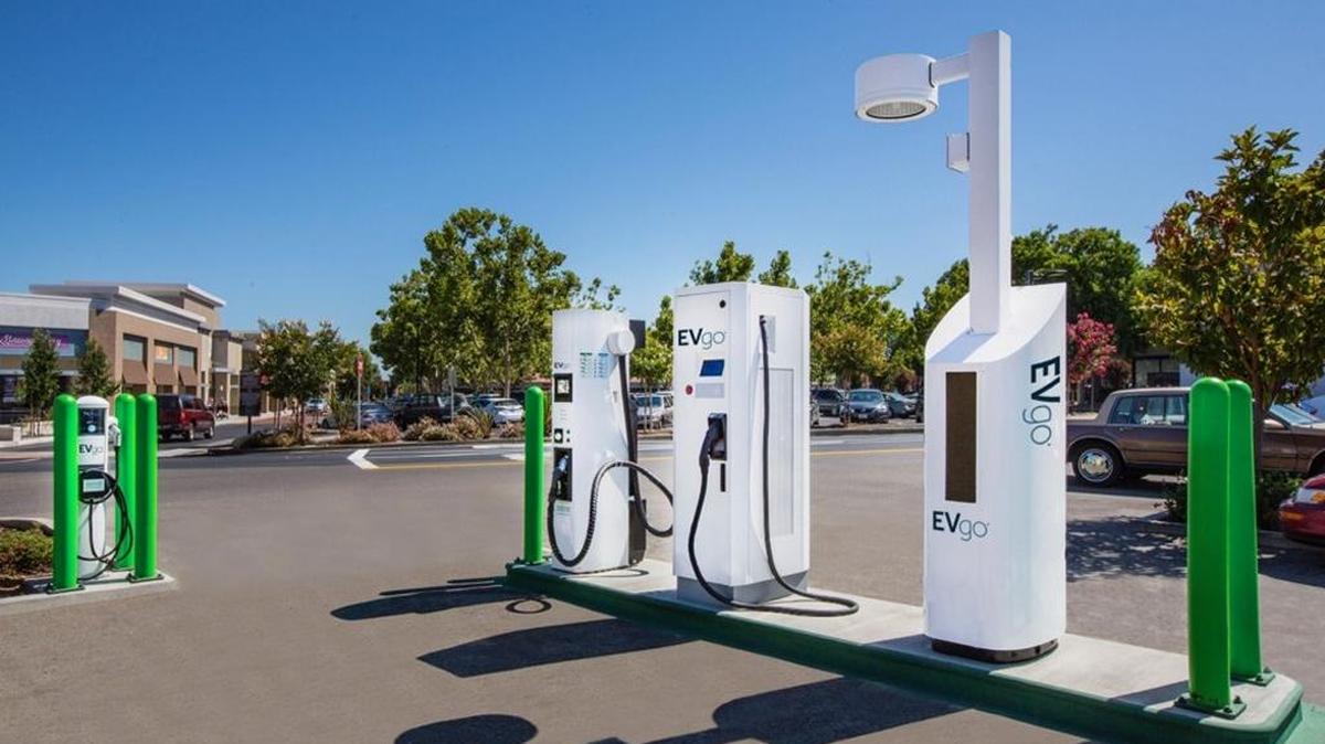 At least 15 charging stations — nine in eastern Washington and six along Interstate 5 — similar to this on in California are coming to Washington state by the summer of 2019.