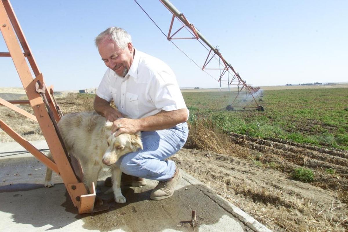 The Port of Pasco dedicated its new 300-acre industrial park to Ron Reimann this week. Reimann, who was a prominent farmer in Franklin County, served on the port’s commission from 2011 until he died in 2017 when his farm vehicle was struck by a van.
