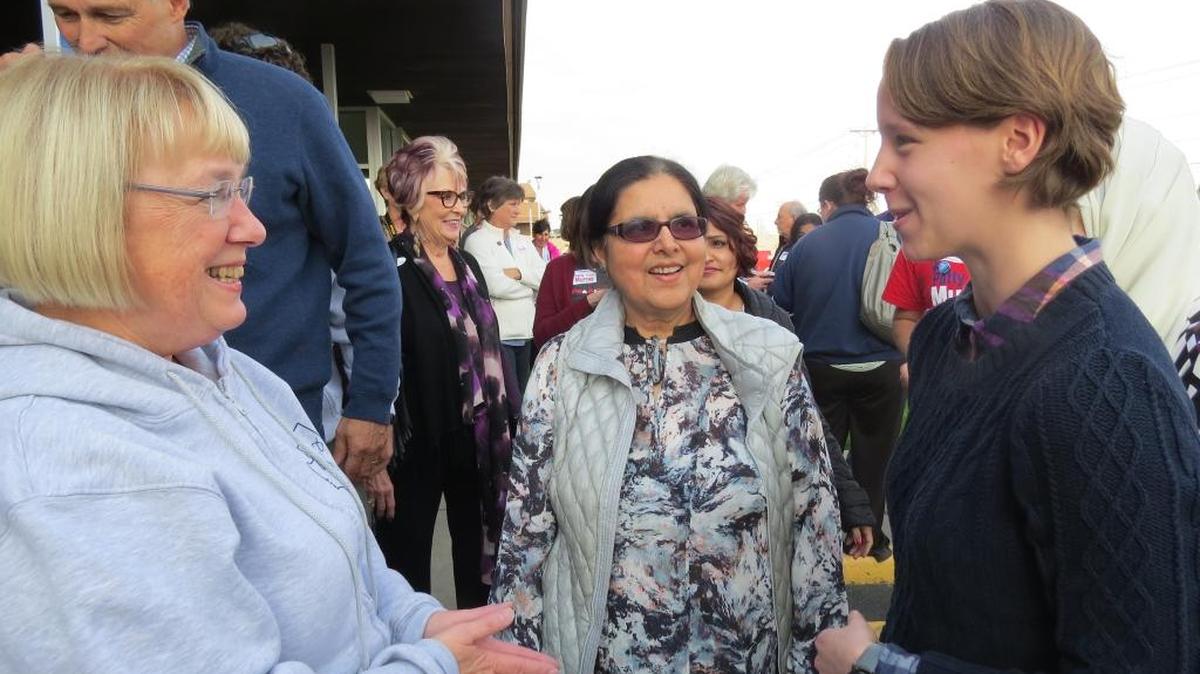 Sen. Patty Murray, D-Wash., talked with Krista Miller and her Kamiakin High history teacher, Sabiha Khan, at a Democratic rally in Pasco on Saturday. Miller is researching a history project on Murray’s father, a World War II veteran from Kennewick. Gov. Jay Inslee, behind Murray, also attended the rally.