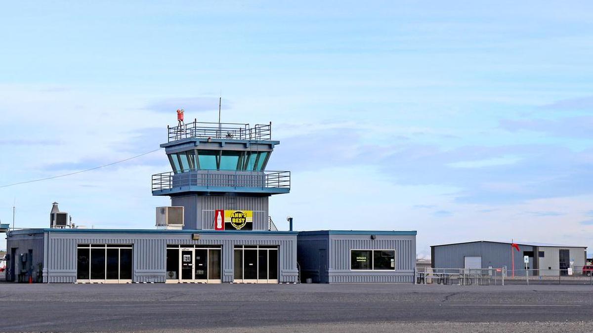 In February, the Port of Benton commissioners approved NV5/WHPacific to provide airport planning and engineering services for Richland and Prosser airports.
