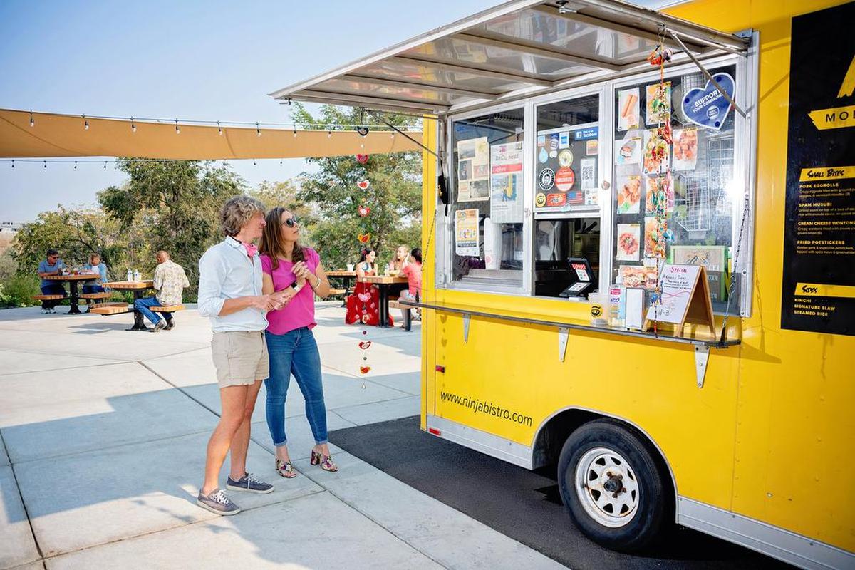 A&nbsp;food truck&nbsp;at Columbia Gardens in Kennewick.