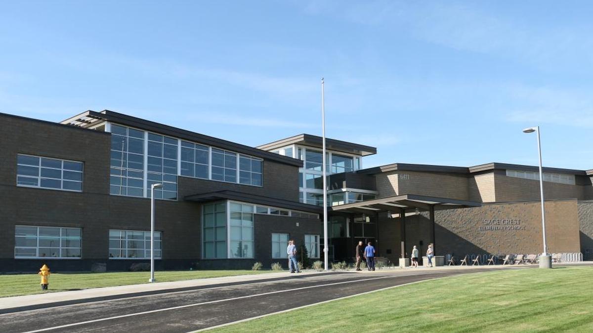 Sage Crest Elementary, Kennewick School District’s 15th elementary school, is located near Southridge High School and opened in the fall of 2016.