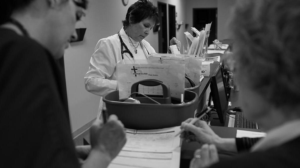 Grace Clinic is operated primarily by volunteers who donate their time and expertise to meeting the needs of the uninsured in our community.