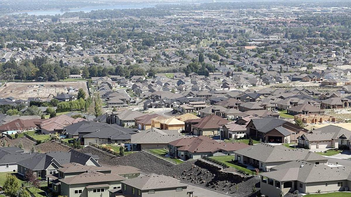 A group of Tri-City leaders are asking citizens to help set community goals by filling out the MyTri2030 questionnaire.