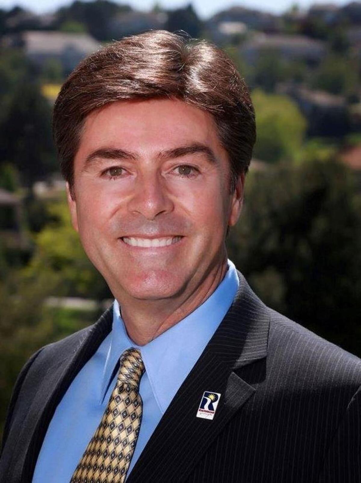 Michael Alvarez