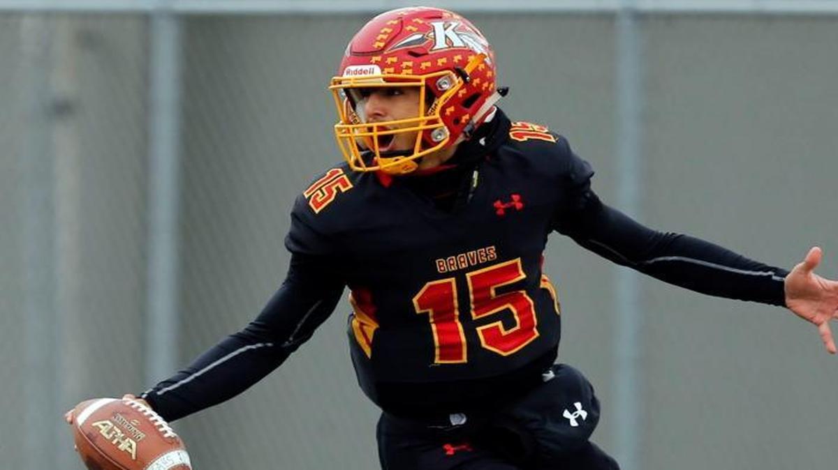 Kamiakin quarterback Zach Borisch signed a letter of intent Wednesday to play football at the University of Idaho.