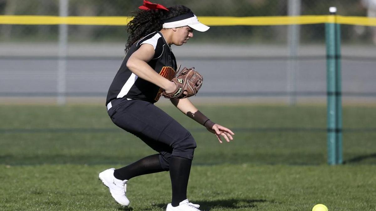 The Kamiakin Braves are the No. 1 seed in the Mid-Columbia Conference 3A district softball tournament, playing in the title game Saturday at Columbia Playfield.