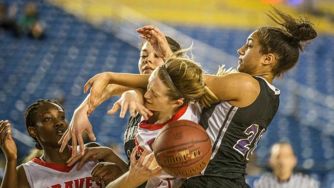Buzzer-beater causes heartbreak for Kamiakin girls in state quarterfinals