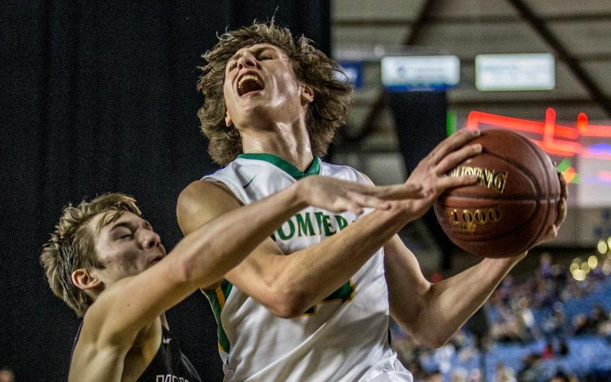 Richland’s Cole Northrop, right, leads Richland in scoring at 23.8 points per game.