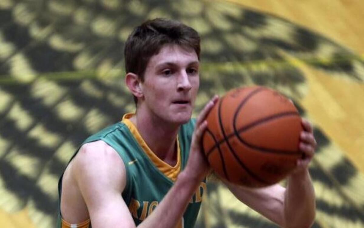 Richland’s Tyler Kurtz was named to the Associated Press Class 4A All-State first team on Monday, the latest honor in what is turning out to be a pretty good offseason for the Bombers senior.