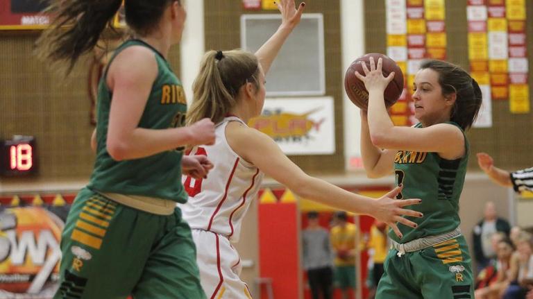 Gallery: Richland basketball vs. Kamiakin on Saturday, Jan. 6.