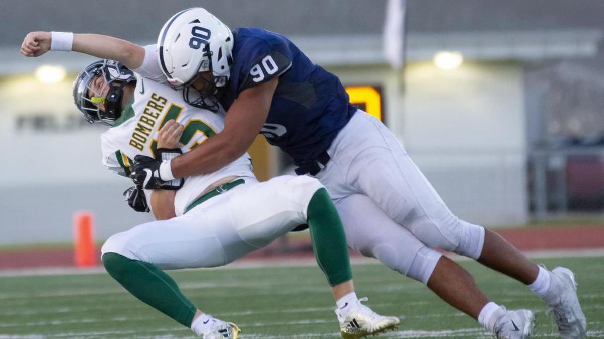 Chiawana standout linebacker AJ Vongphachanh (90) and the Riverhawks will take the field Saturday at Edgar Brown Stadium to host Bothell in a first-round 4A state playoff game.