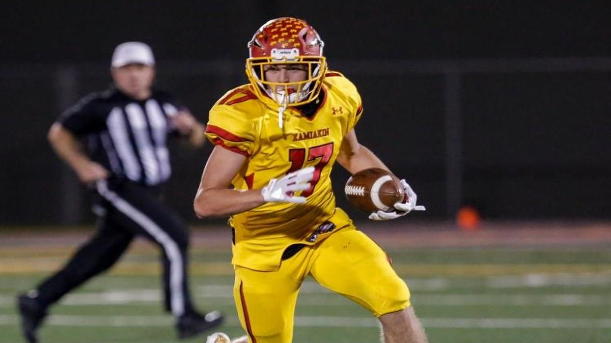 Champ Grayson and the Kamiakin Braves will visit the Richland Bombers on Friday for a Mid-Columbia Conference showdown at Fran Rish Stadium.