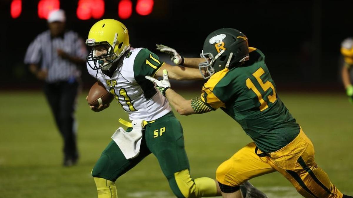 
Richland linebacker Brecken Galliher (15) will be a key cog in the Bombers’ defense this season
