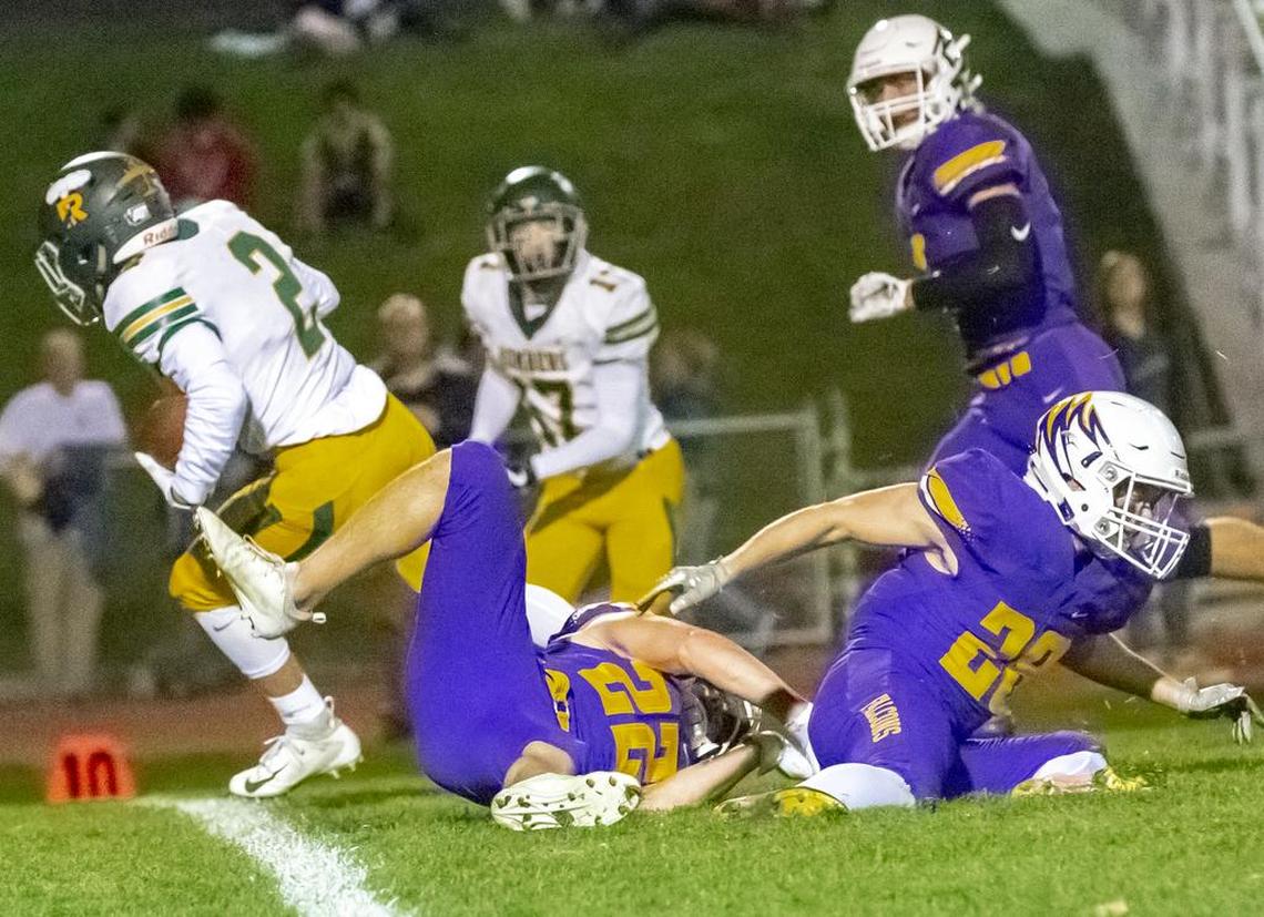 The Washington Interscholastic Activities Association executive board delayed the start of fall high school sporting season across Washington. 