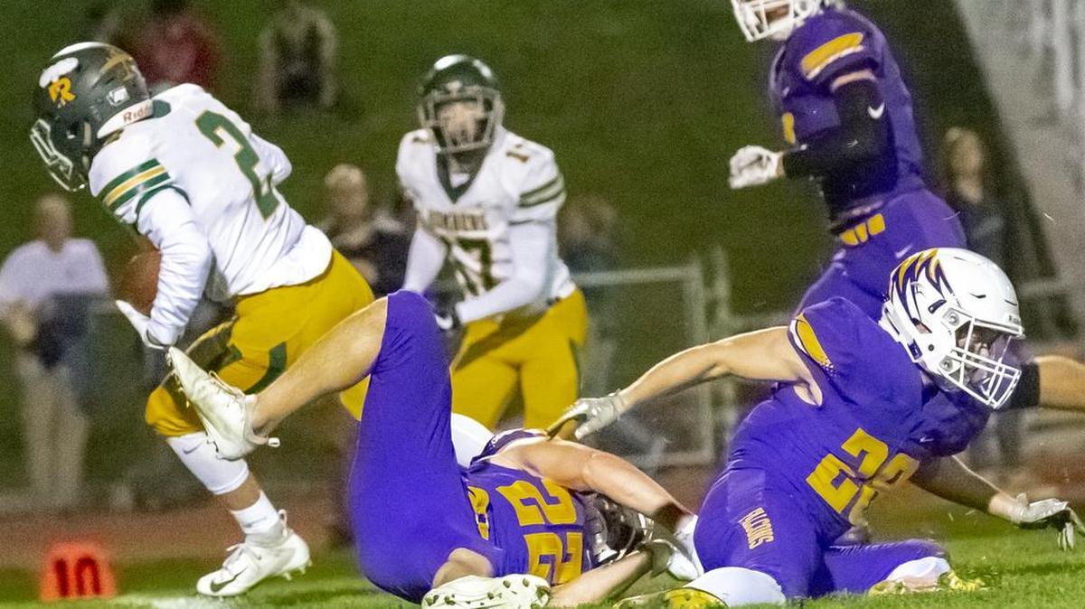 The Washington Interscholastic Activities Association executive board delayed the start of fall high school sporting season across Washington.