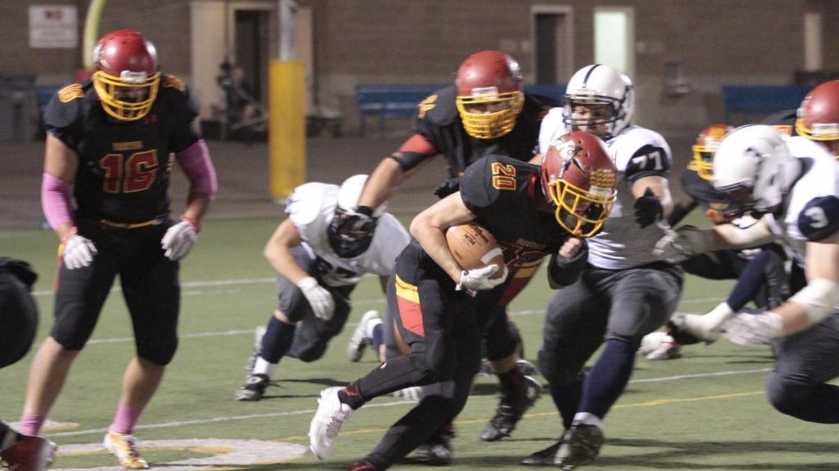 Chiawana plays Kamiakin at Lampson Stadium on Oct. 2, 2015.