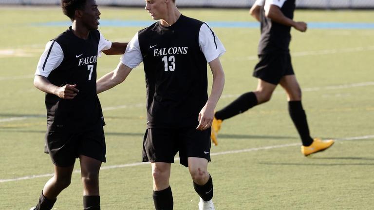 Hanford vs Southridge boys soccer