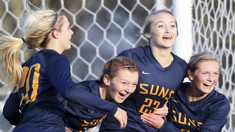 Southridge vs. Arlington in Class 3A state soccer semifinals