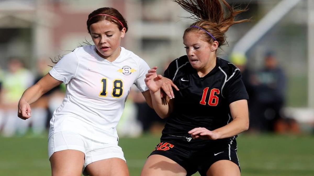 Reigning Mid-Columbia Conference co-player of the year Haley Thomas (18) is just one part of Southridge’s stellar senior class hoping to take the Suns to the Class 3A state championship game for the third consecutive season.