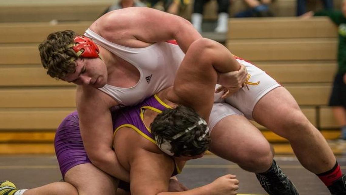 Little, Gurr win titles to help Kamiakin wrestling place second at 3A regionals