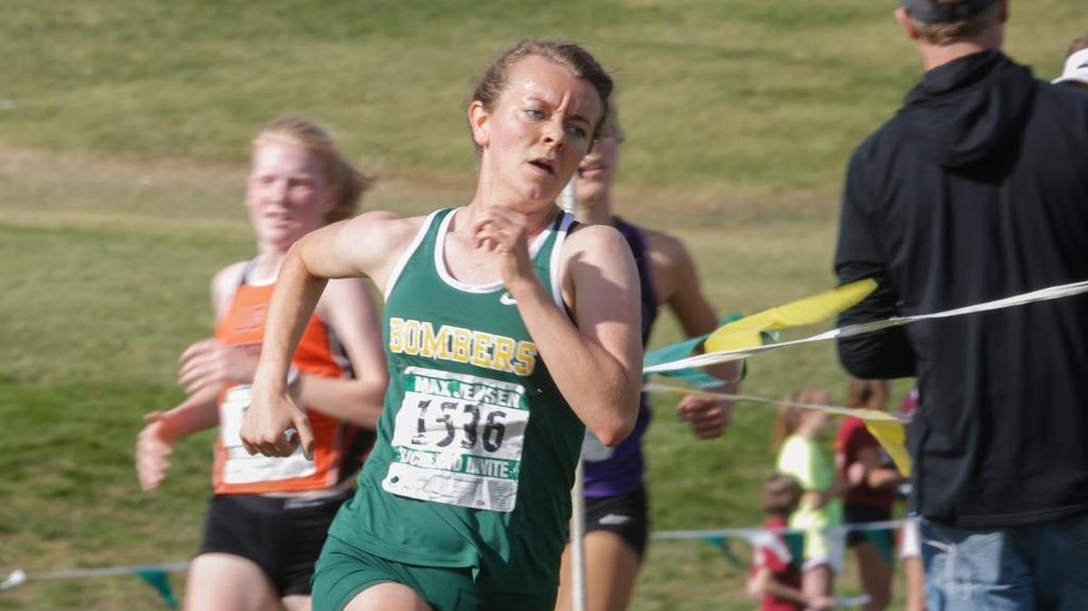 Richland’s Katie Andrus, running in the Max Jensen Richland Invitational on Oct. 7 at Carmichael Middle School, is part of the Bombers’ team that was named the 4A girls cross country academic state champion on Thursday.