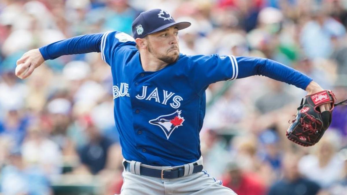 The Mariners acquired right-hander Casey Lawrence in a waiver claim from Toronto and assigned him to Triple-A Tacoma.