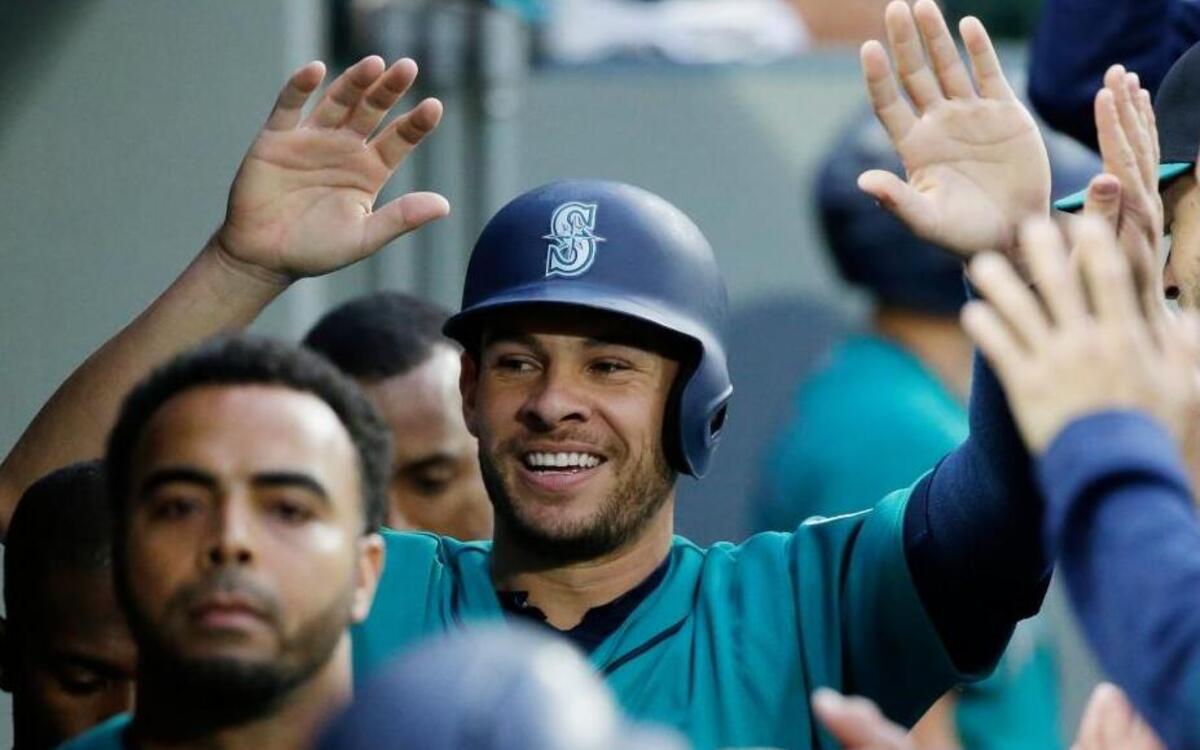 First baseman Danny Valencia didn’t start Saturday because of a hand injury, and that could impact Seattle’s rotation.