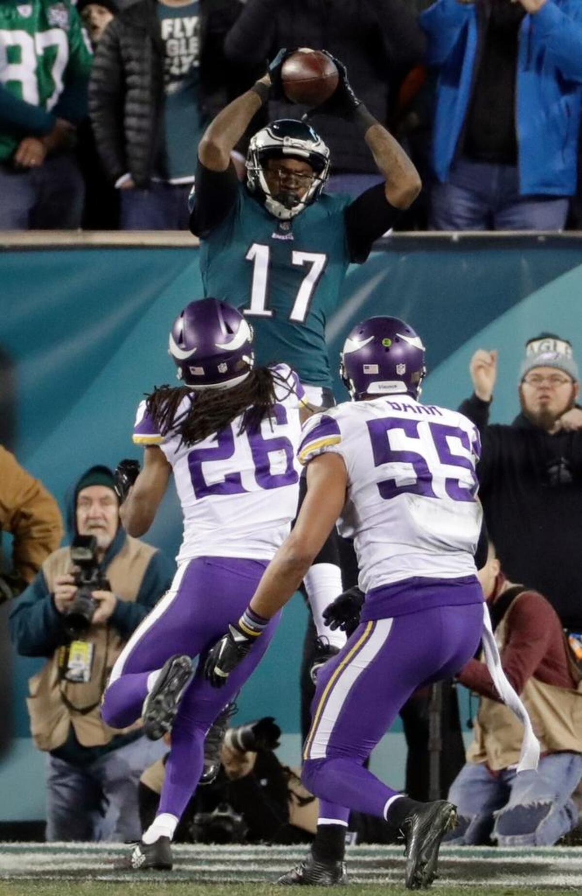 Philadelphia’s Alshon Jeffery catches a touchdown pass during the second half of the NFC championship game against the Minnesota Vikings on Jan. 21 in Philadelphia.