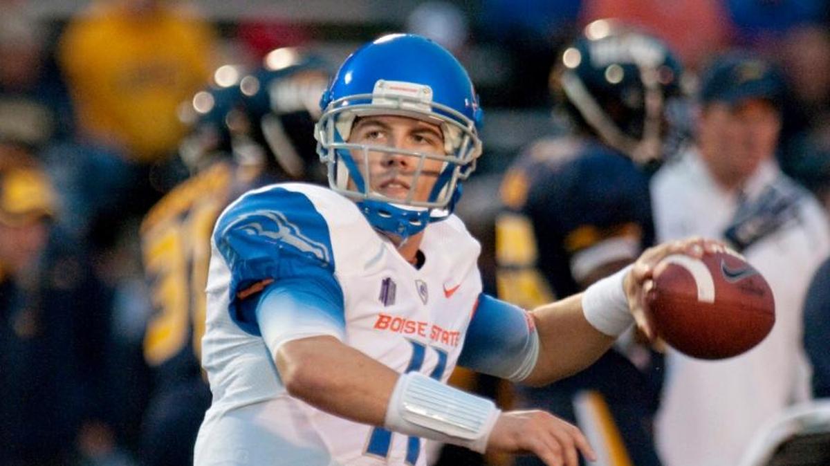Boise State University will induct former quarterback Kellen Moore into the school’s Hall of Fame in April.