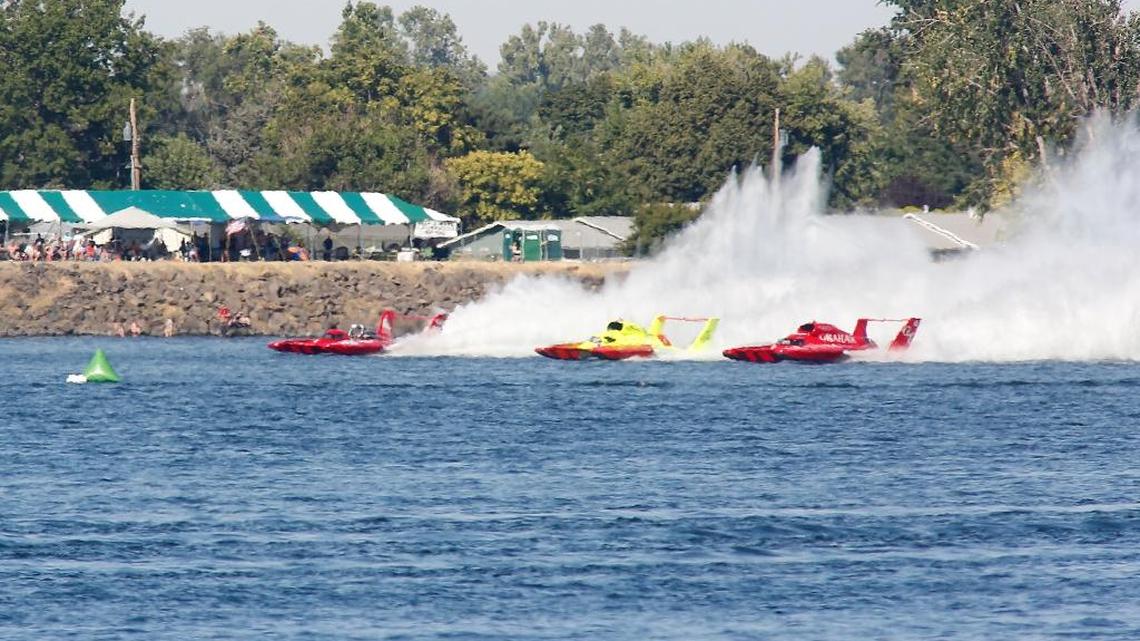 Water Follies live updates: Tate, Shane dominating race for points