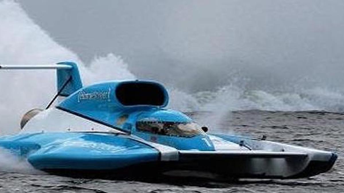 After winning last year’s APBA HAPO Gold Cup in the Oh Boy! Oberto boat, Jimmy Shane will drive the U-1 Miss HomeStreet this weekend in the Tri-Cities.